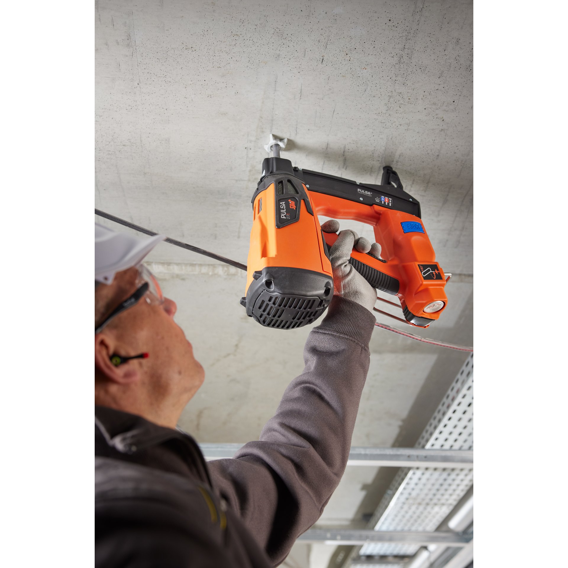 Gerät, Elektrische Bohrmaschine, Werkzeug, Person, Arbeiter