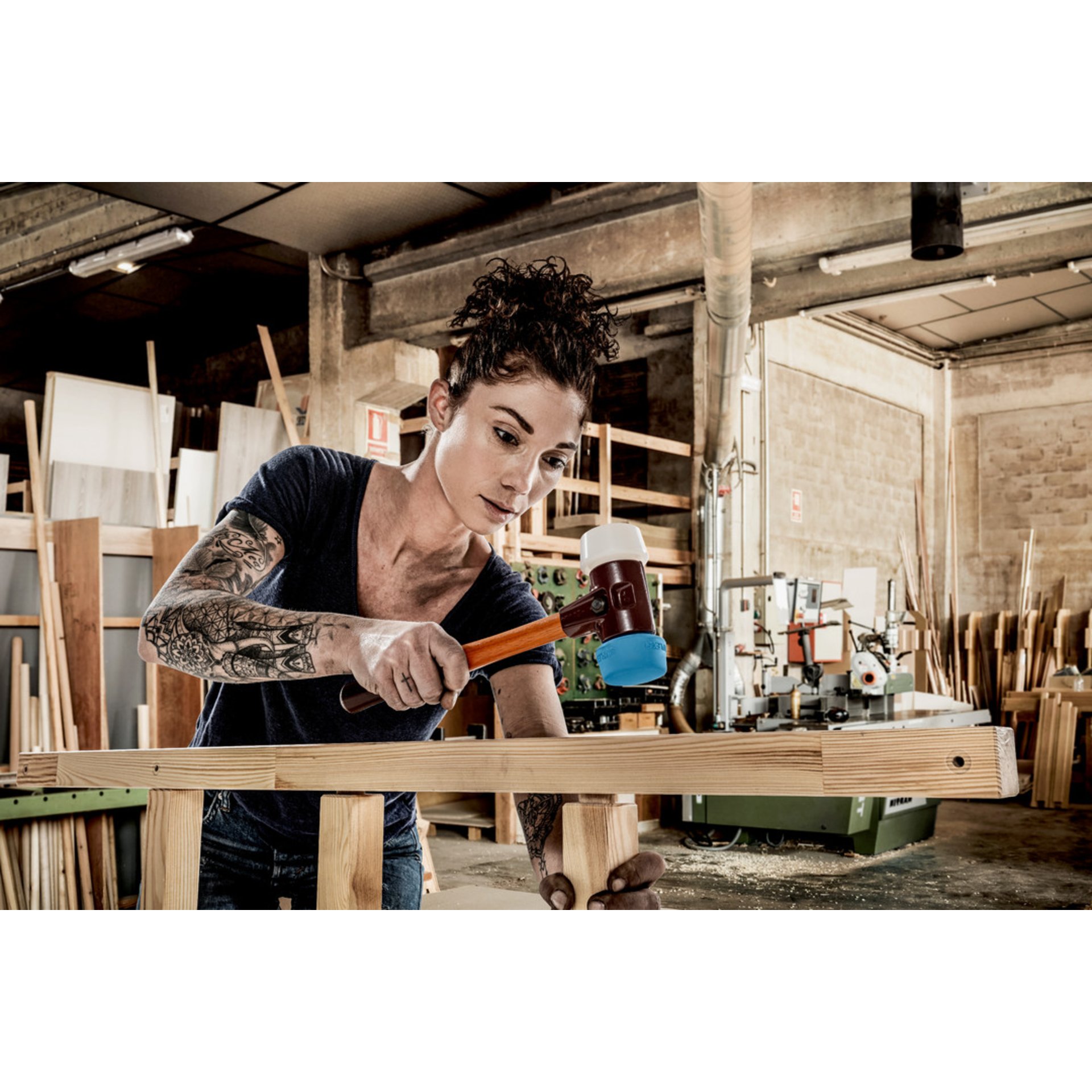 Person, Holzbearbeitung, Gerät, Hammer, Werkzeug