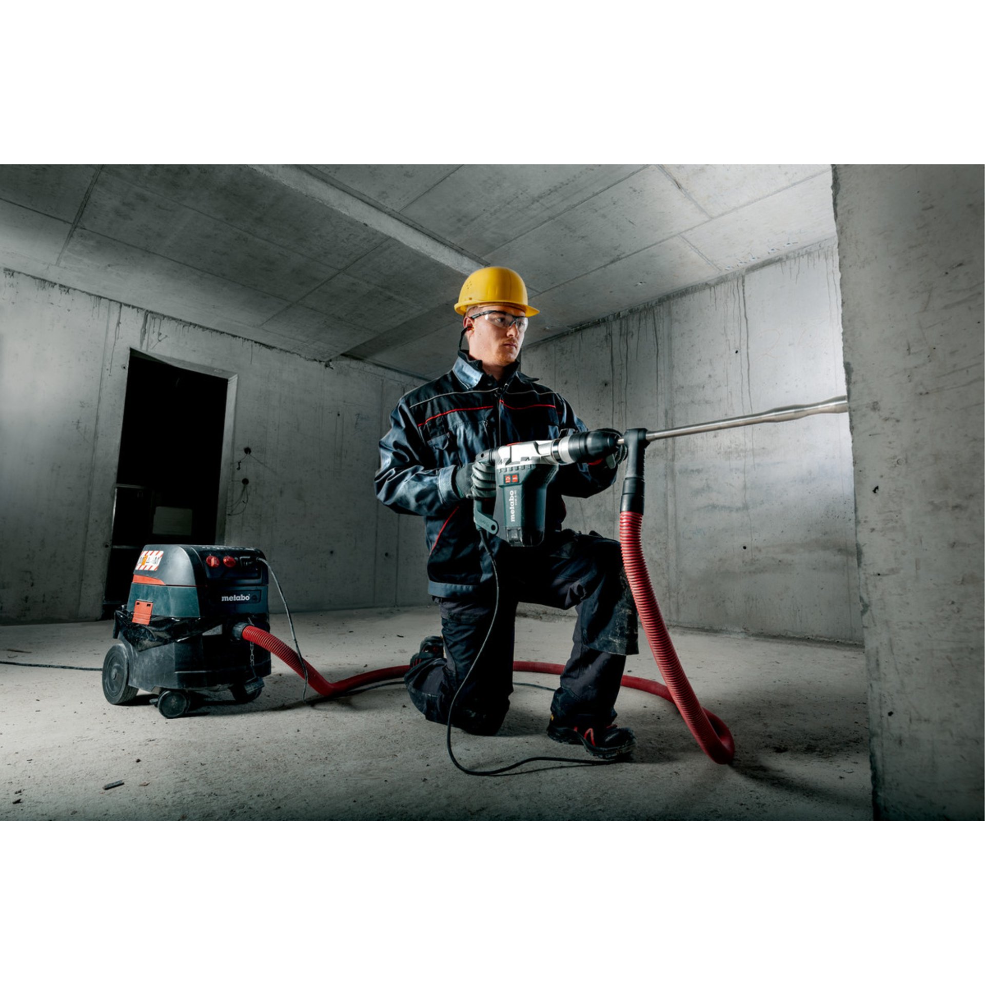 Person, Arbeiter, Elektrische Bohrmaschine, Werkzeug, Helm