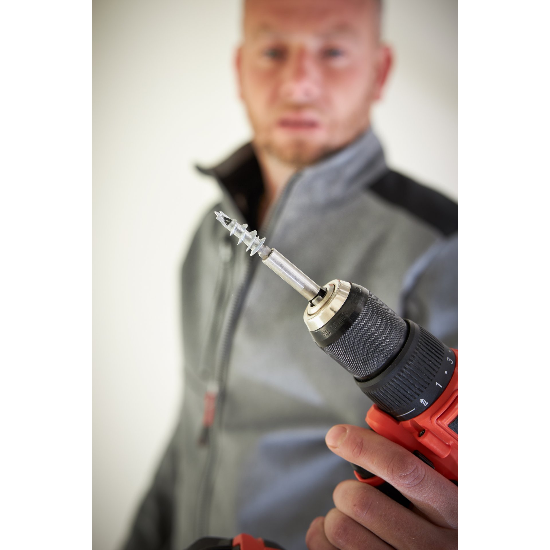 Elektrische Bohrmaschine, Erwachsener, Männlich, Mann, Person