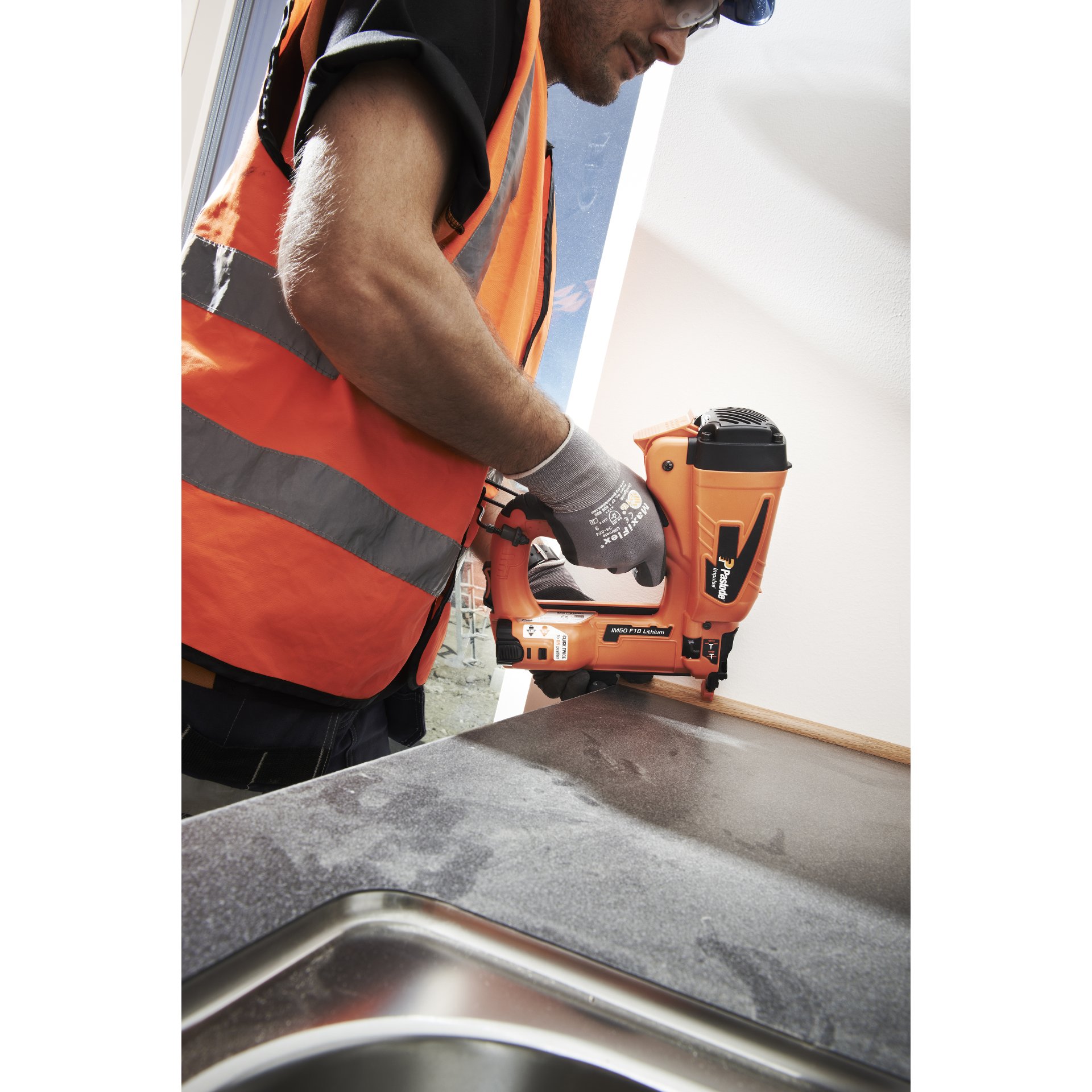 Elektrische Bohrmaschine, Werkzeug, Person, Arbeiter, Handschuh