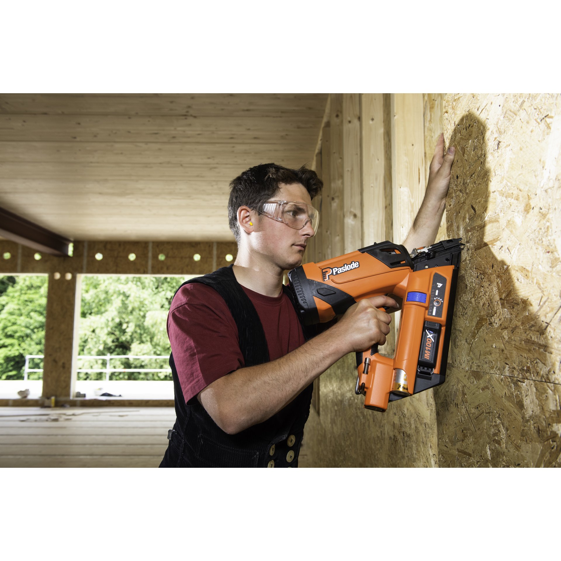 Elektrische Bohrmaschine, Werkzeug, Drinnen, Innenarchitektur, Arbeiter