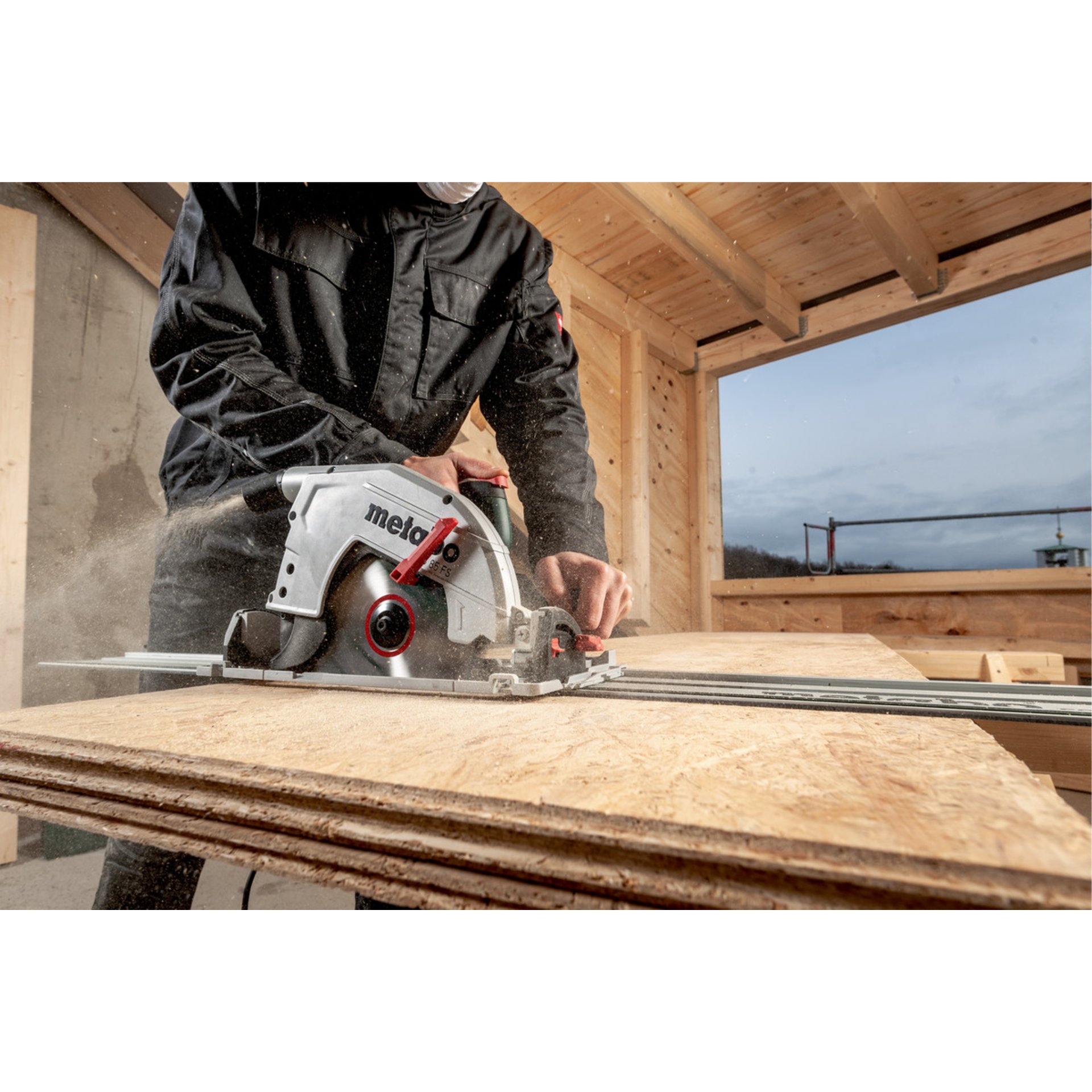 Person, Holzbearbeitung