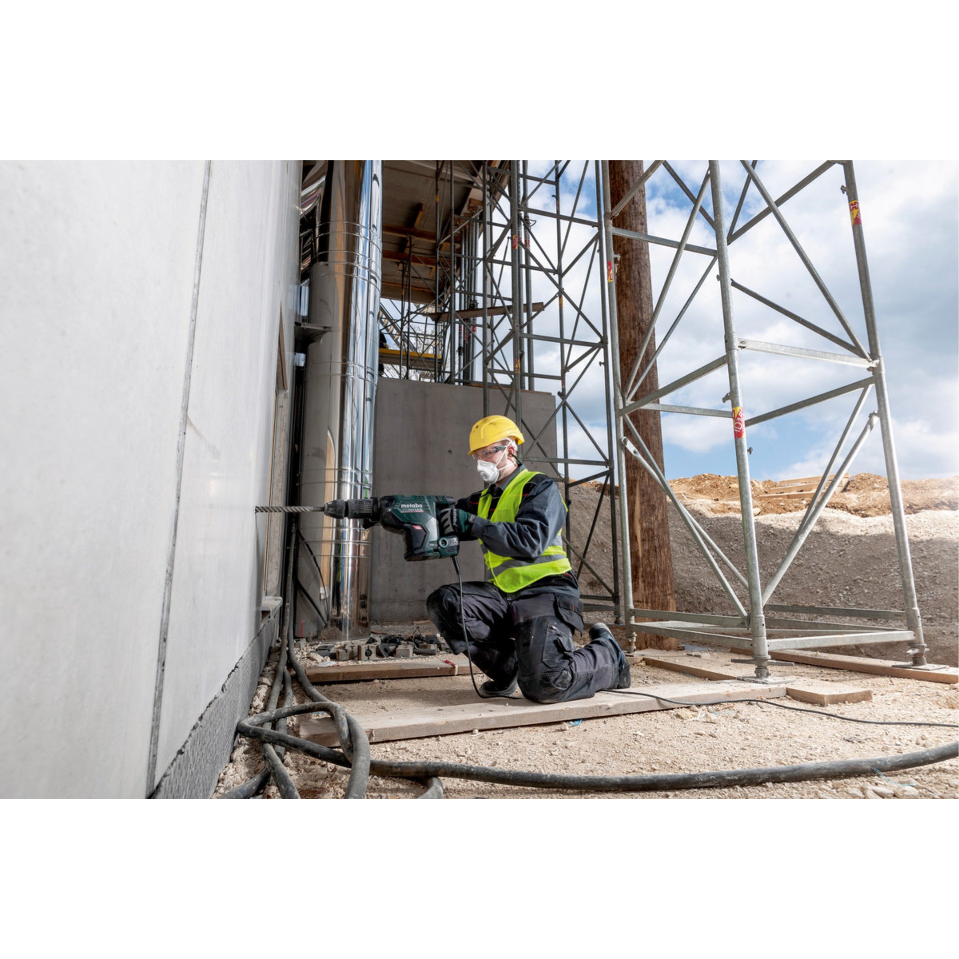 Person, Arbeiter, Elektrische Bohrmaschine, Erwachsener, Mann