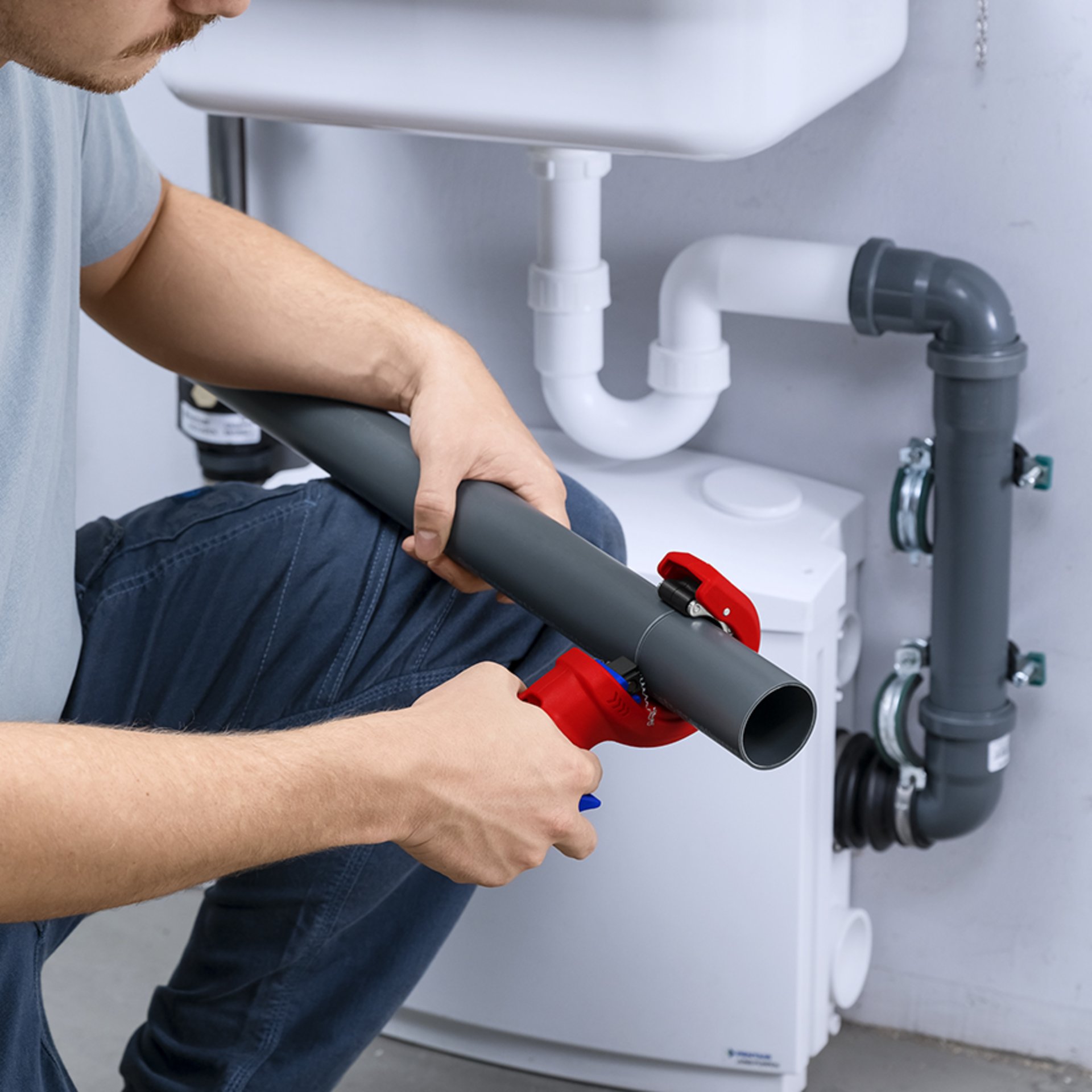 Person, Klempnerarbeiten