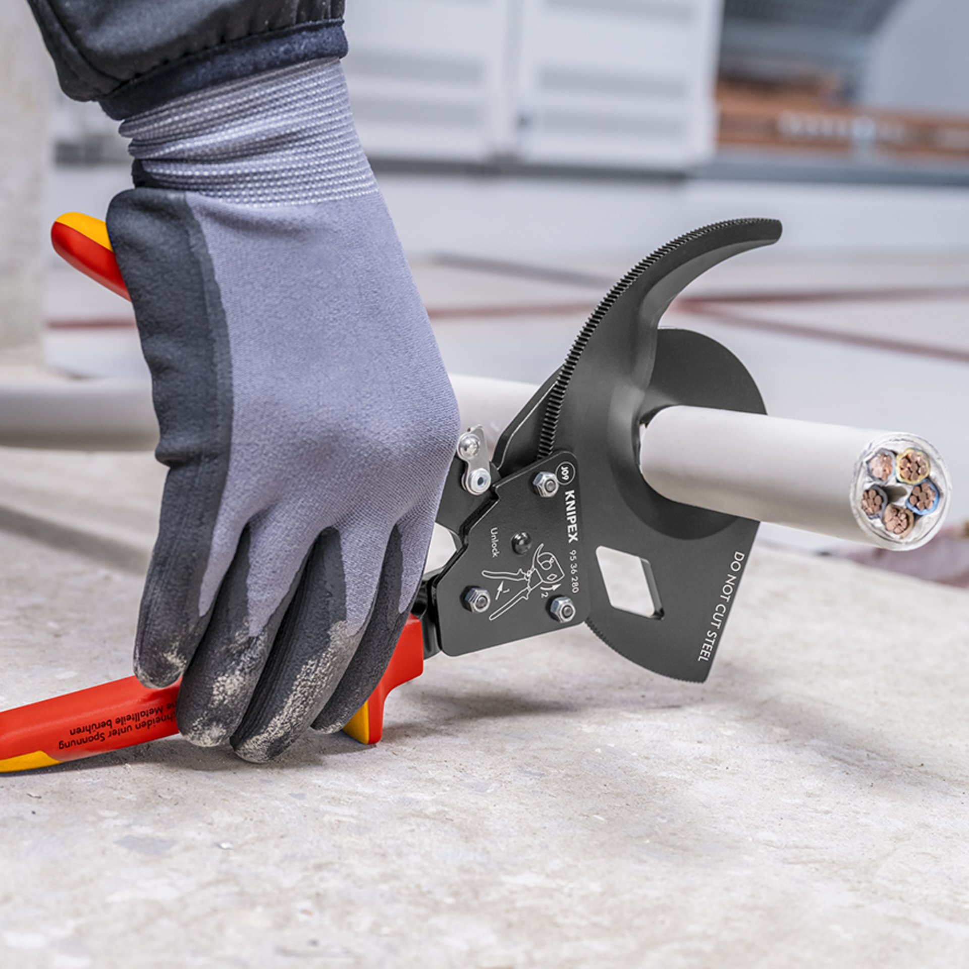 Bekleidung, Handschuh